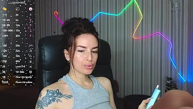 Snapshot of xx_adrihanna_xx chatting on 07-28-26, 05:03 xx adrihanna xx online show from 07-28-26, 05:03
