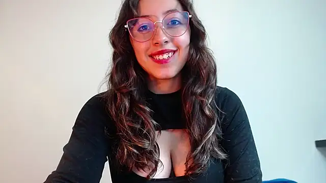 Snapshot of kute_Aliz chatting on 03-14-25, 12:32 kute Aliz online show from 03-14-25, 12:32