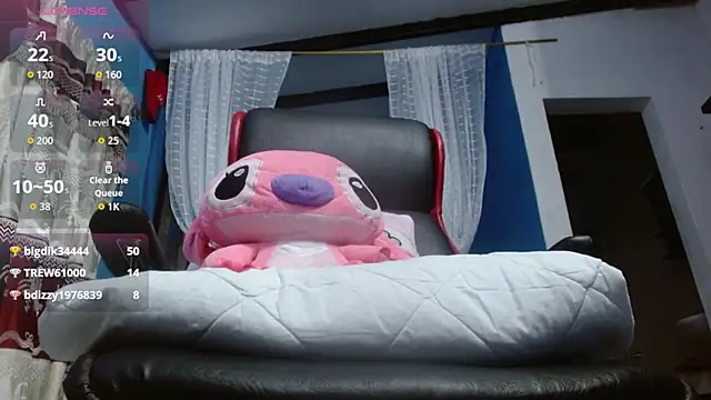 wendy rivera  online show from 12-22-25, 11:07