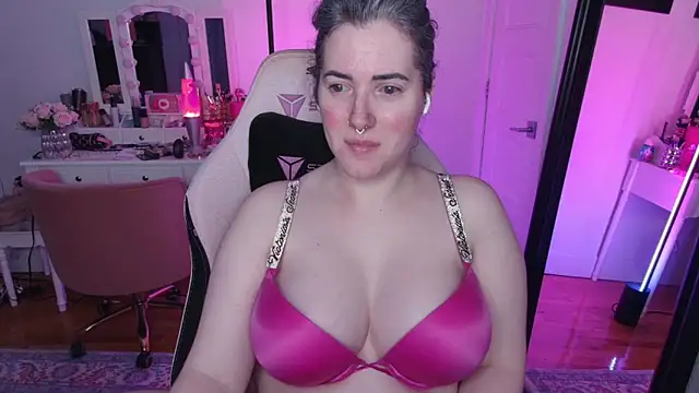 Snapshot of rachelbrooksxx chatting on 09-08-25, 06:29 rachelbrooksxx online show from 09-08-25, 06:29