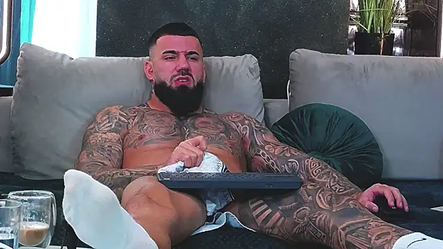 masterkingofmusclee online show from 01-13-25, 09:19