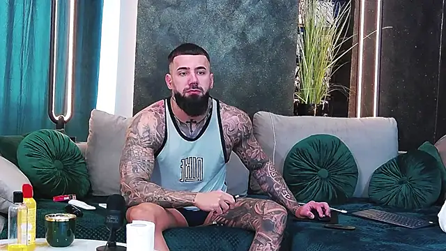 masterkingofmusclee online show from 02-05-25, 07:07