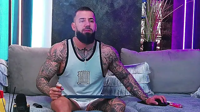 masterkingofmusclee online show from 02-26-25, 08:48