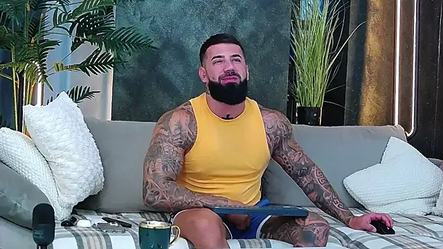 masterkingofmusclee online show from 09-17-25, 07:21