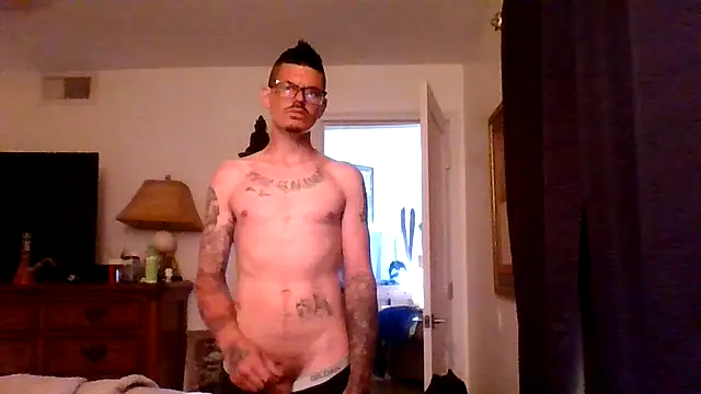 Snapshot of theschisel chatting on 04-03-26, 03:43 theschisel online show from 04-03-26, 03:43