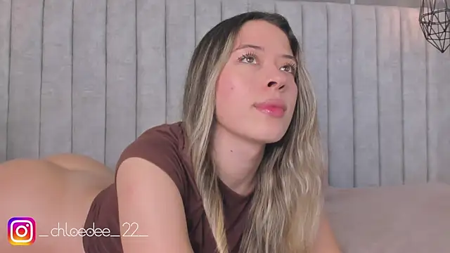 chloe d online show from 02-15-25, 02:55