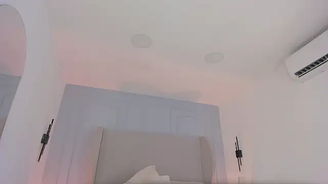 chloe d online show from 06-13-26, 12:36