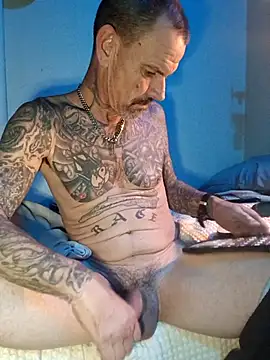 Snapshot of deepstroker42071 chatting on 11-28-25, 01:25 deepstroker42071 online show from 11-28-25, 01:25