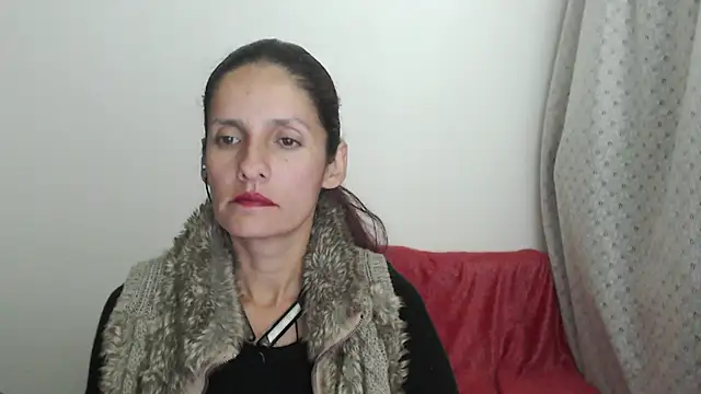 Snapshot of catalina_duran1 chatting on 02-15-26, 07:51 catalina duran1 online show from 02-15-26, 07:51