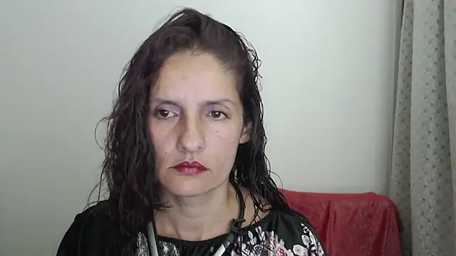 Snapshot of catalina_duran1 chatting on 03-06-26, 04:09 catalina duran1 online show from 03-06-26, 04:09