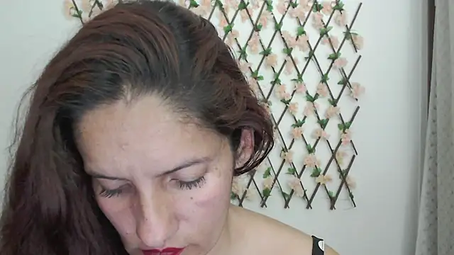 Snapshot of catalina_duran1 chatting on 07-28-26, 04:19 catalina duran1 online show from 07-28-26, 04:19