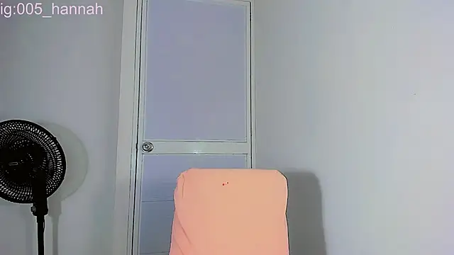 Hannahsmit online show from 10-14-25, 09:32