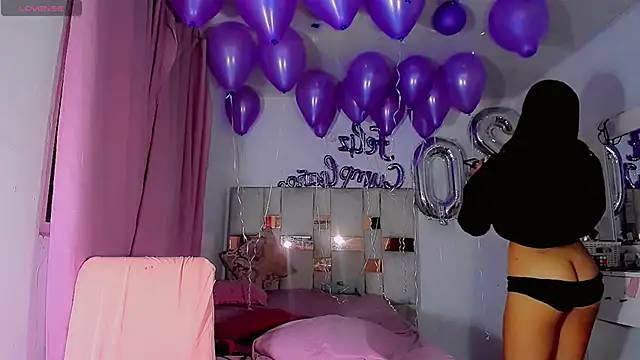 Hannahsmit online show from 10-25-25, 08:00