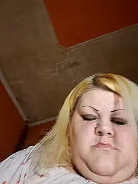 Snapshot of ducicsajsziii chatting on 12-06-24, 06:59 ducicsajsziii online show from 12-06-24, 06:59