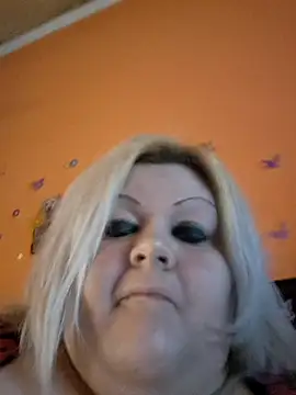 ducicsajsziii online show from 11-22-25, 09:30