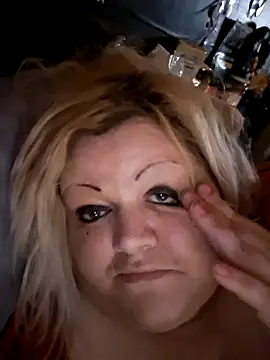 ducicsajsziii online show from 12-14-25, 02:44