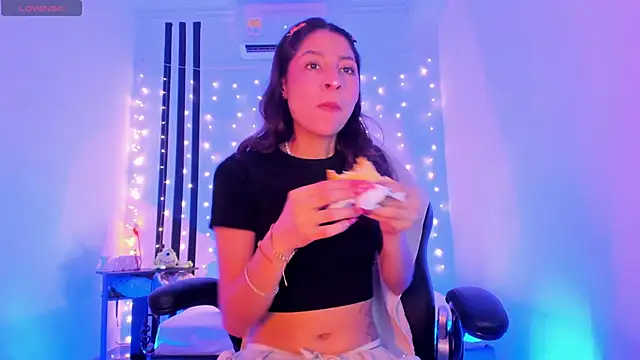 Snapshot of Gorgeous_Team chatting on 02-09-26, 07:40 Gorgeous Team online show from 02-09-26, 07:40