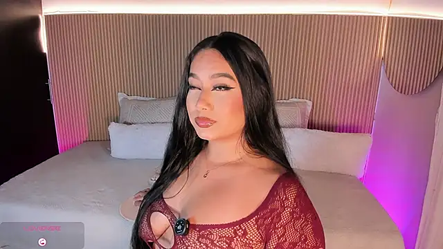 Snapshot of Gaby_Blaze chatting on 10-16-25, 10:22 Gaby Blaze online show from 10-16-25, 10:22