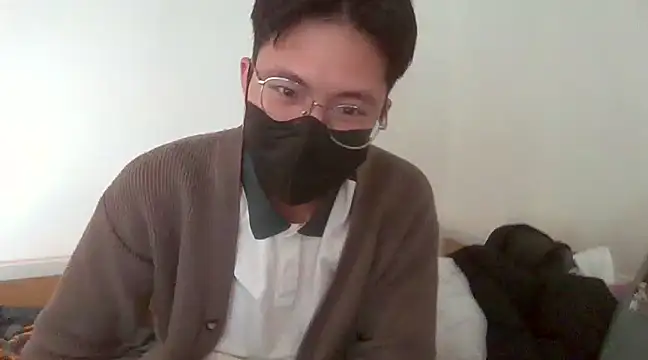Snapshot of Gwencloudy chatting on 01-01-25, 08:45 Gwencloudy online show from 01-01-25, 08:45
