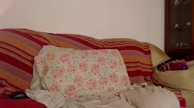 Karendolly  8 online show from 03-08-25, 01:39