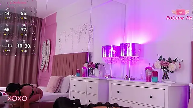 LaraKent online show from 11-12-25, 06:25