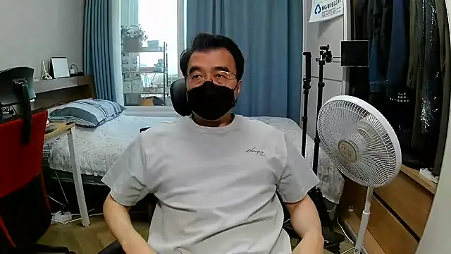 Snapshot of Jackvanlee chatting on 08-03-26, 04:11 Jackvanlee online show from 08-03-26, 04:11