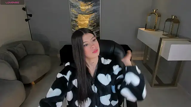 AlessiaCorleone  online show from 02-25-25, 11:11