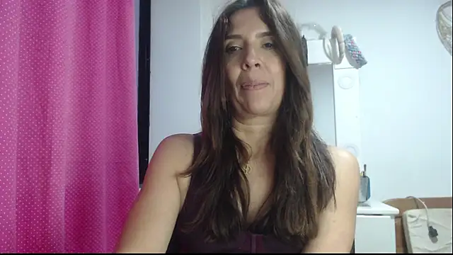 Snapshot of Victoria_meester chatting on 01-13-25, 10:45 Victoria meester online show from 01-13-25, 10:45