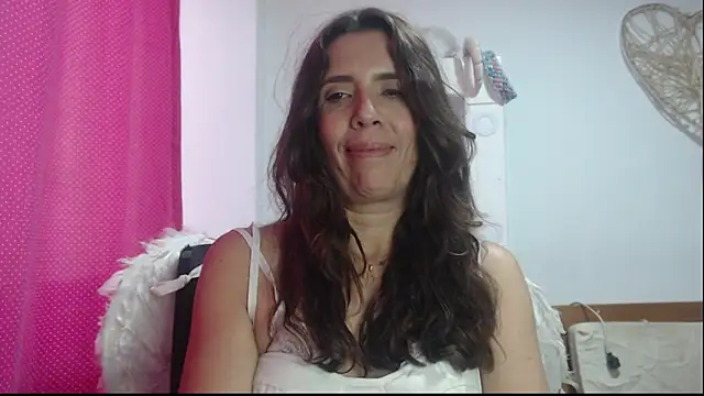 Snapshot of Victoria_meester chatting on 01-16-25, 09:08 Victoria meester online show from 01-16-25, 09:08