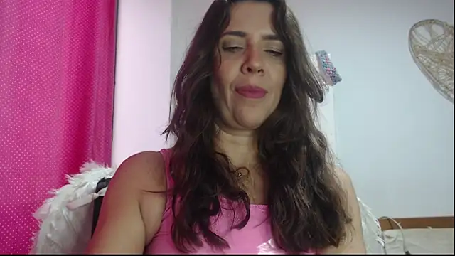 Snapshot of Victoria_meester chatting on 01-18-25, 03:27 Victoria meester online show from 01-18-25, 03:27