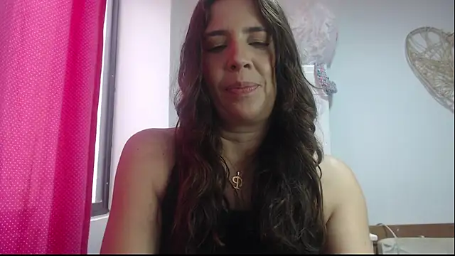 Snapshot of Victoria_meester chatting on 01-29-25, 03:26 Victoria meester online show from 01-29-25, 03:26