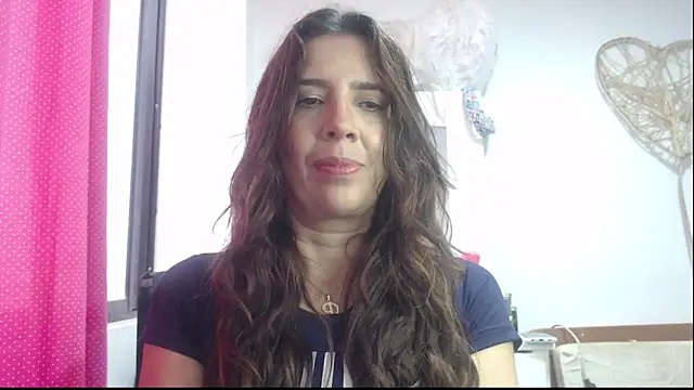 Snapshot of Victoria_meester chatting on 02-01-25, 05:37 Victoria meester online show from 02-01-25, 05:37