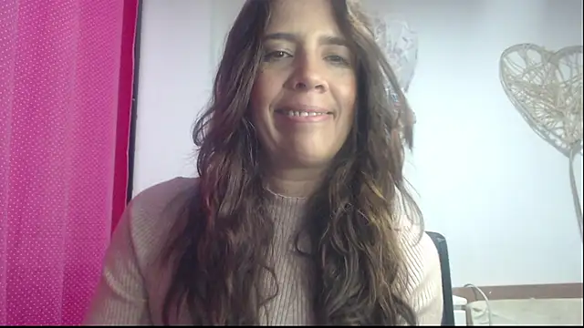 Snapshot of Victoria_meester chatting on 02-01-25, 10:34 Victoria meester online show from 02-01-25, 10:34