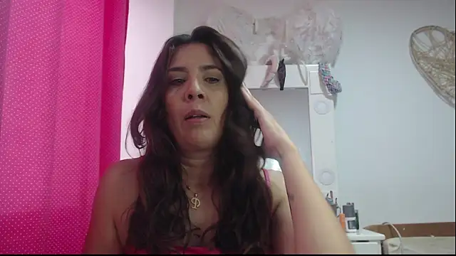 Snapshot of Victoria_meester chatting on 02-03-25, 02:45 Victoria meester online show from 02-03-25, 02:45