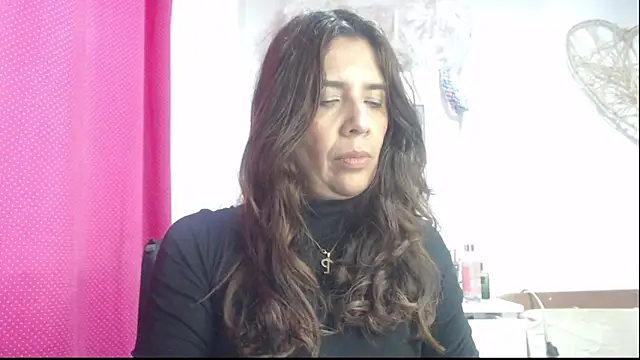 Snapshot of Victoria_meester chatting on 02-06-25, 10:00 Victoria meester online show from 02-06-25, 10:00