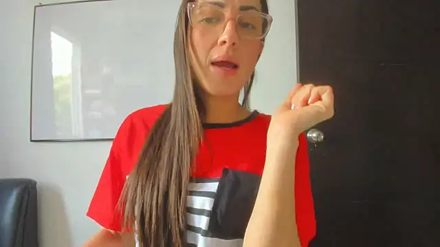 Snapshot of squirttati33 chatting on 02-09-26, 04:11 squirttati33 online show from 02-09-26, 04:11