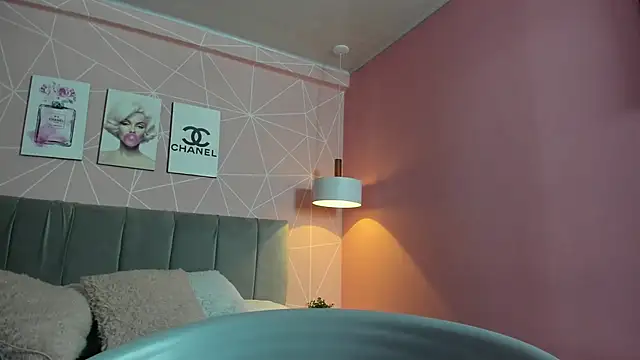 dolly zoe online show from 11-05-25, 09:26