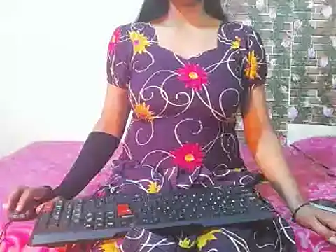 Snapshot of nikitahot3 chatting on 03-06-25, 02:40 nikitahot3 online show from 03-06-25, 02:40