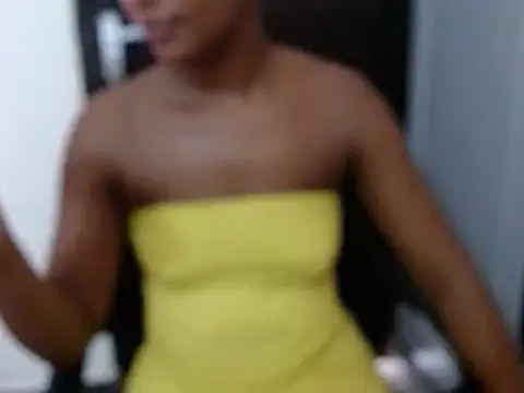 Snapshot of savage_laura chatting on 03-15-25, 05:41 savage laura online show from 03-15-25, 05:41