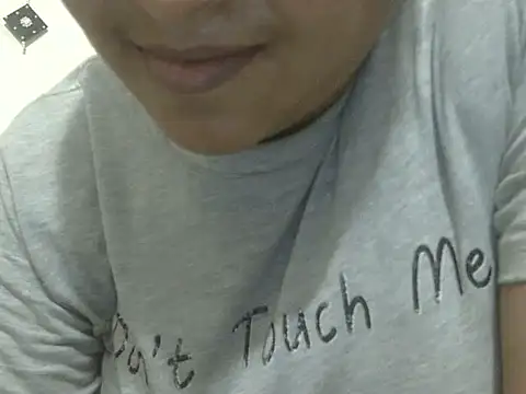 shekira99 online show from 04-17-26, 01:36