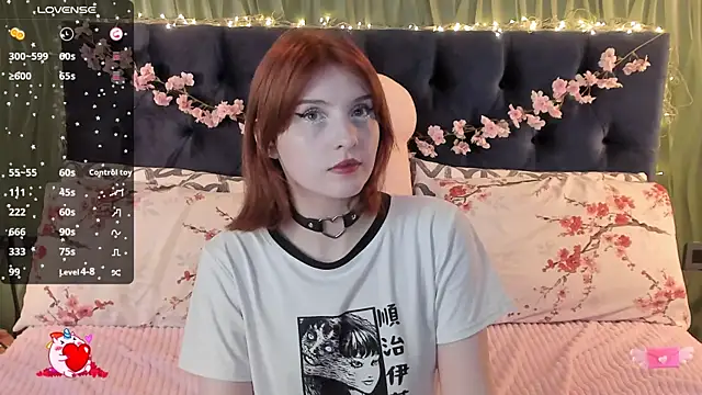 Snapshot of AliceLanley chatting on 09-27-25, 11:37 AliceLanley online show from 09-27-25, 11:37