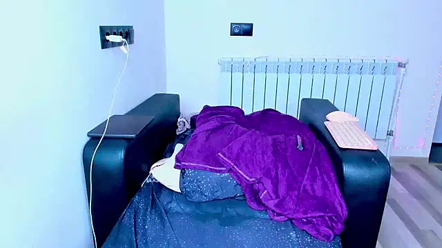 dollmore online show from 10-11-25, 06:39