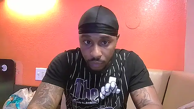 Snapshot of Stressreliever82 chatting on 03-23-25, 02:37 Stressreliever82 online show from 03-23-25, 02:37