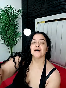 lucia vonne  online show from 02-26-25, 12:25