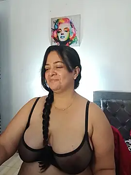 lucia vonne  online show from 06-28-26, 09:32