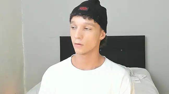 Snapshot of angelcortes chatting on 03-13-25, 09:05 angelcortes online show from 03-13-25, 09:05