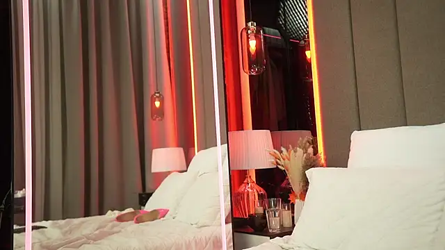 Arte Adelle online show from 12-04-25, 05:06