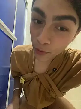 Snapshot of valendoll chatting on 01-29-25, 12:12 valendoll online show from 01-29-25, 12:12