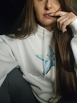 Snapshot of angel_eyees chatting on 11-20-25, 06:29 angel eyees online show from 11-20-25, 06:29