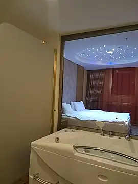 Snapshot of angel_eyees chatting on 11-26-25, 06:20 angel eyees online show from 11-26-25, 06:20